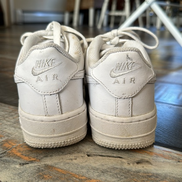 Nike white Air Force One sneakers size 4Y - Picture 5 of 10